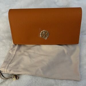 Tory Burch Burnt Orange sunglasses case and soft pouch
